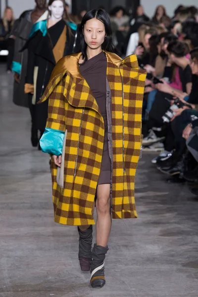 Look 38